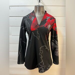 LUC FONTAINE – GRAPHIC PRINT TOP – SIZE 6